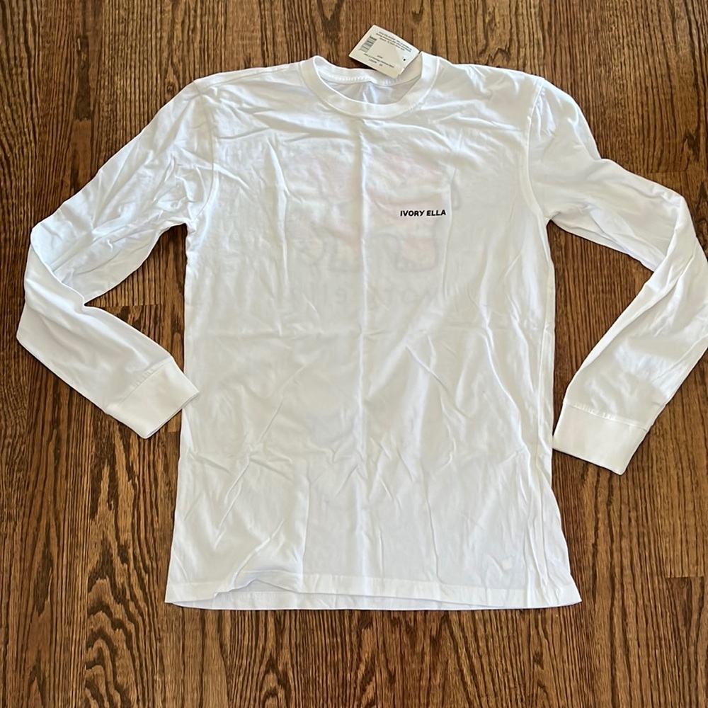 NWT Ivory Ella Size XS long sleeved t-shirt